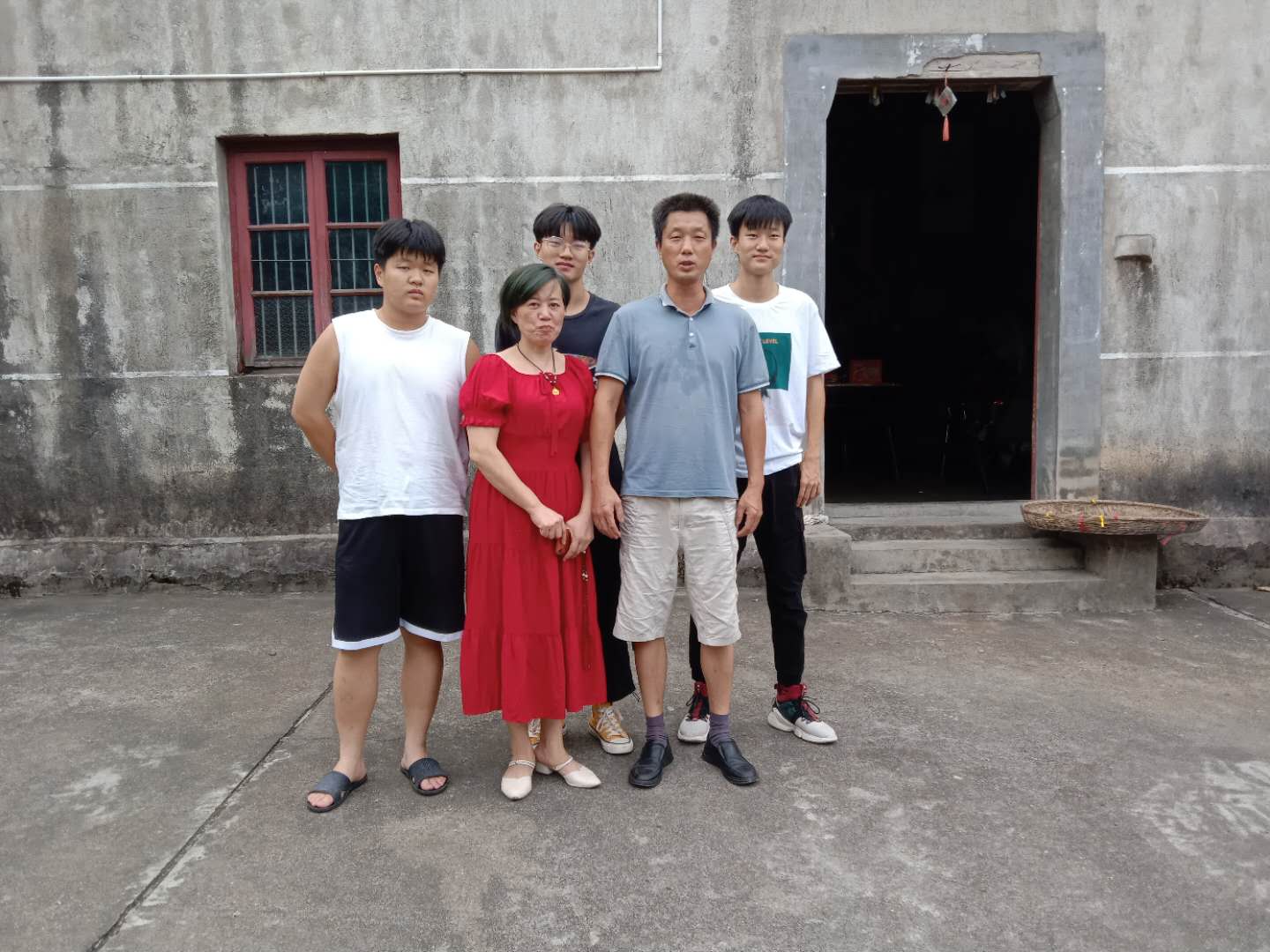 厉害了!三胞胎同步考上了大学