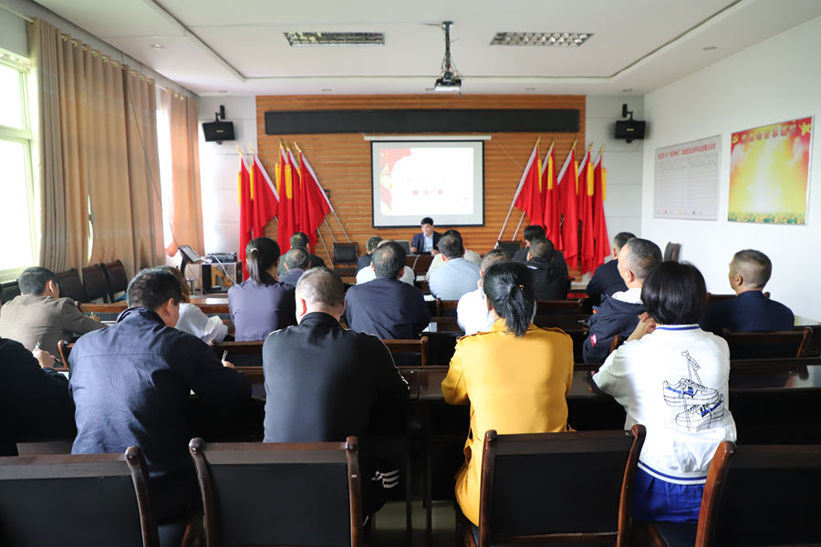 “党课开讲啦”!乐矿能源开展“新时代赣鄱先锋讲党课”