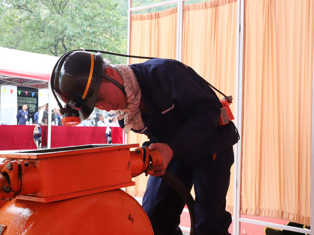 身边的榜样︱敬业重道、精益求精