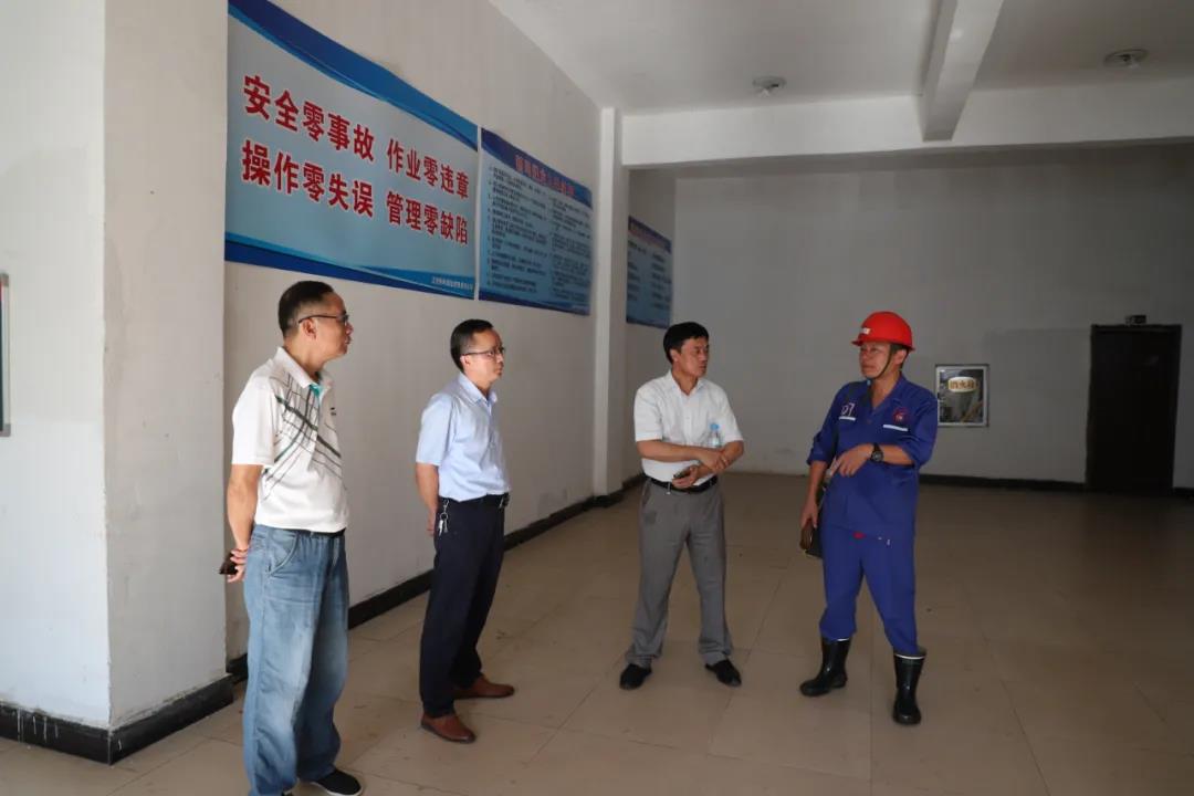 乐矿能源矿区工会深入鸣西煤矿送清凉