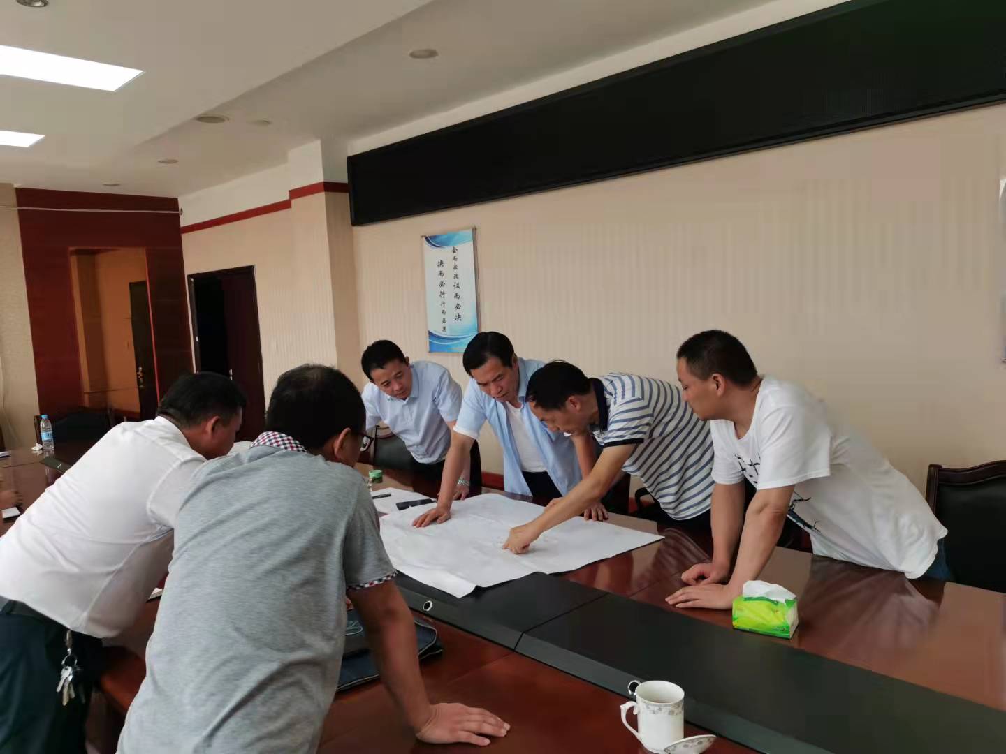 易光藕到鸣西煤矿调研督导安全生产工作