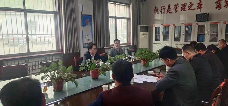 乐矿能源党委委员、副总经理刘后明深入监管煤矿进行宣贯