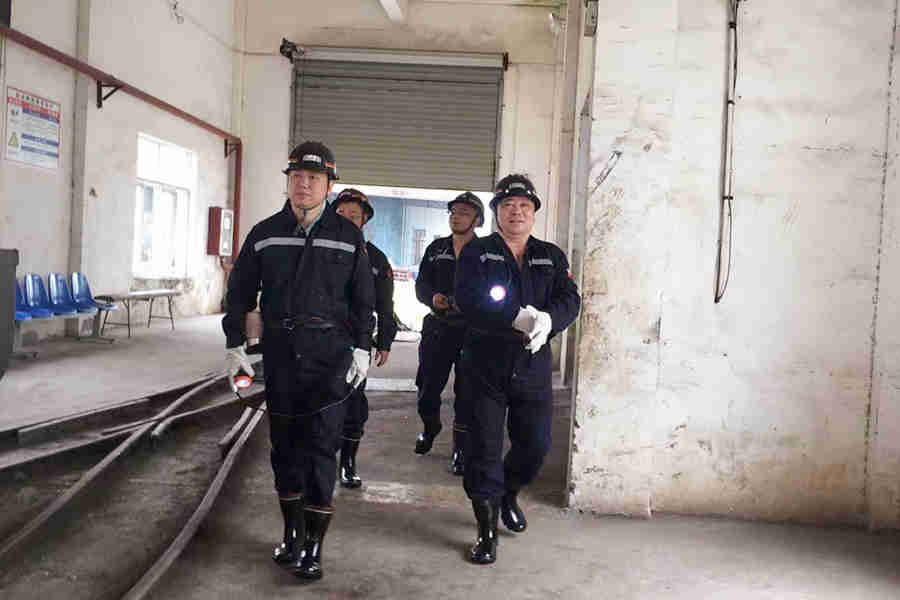 江西省应急厅煤监处到鸣西煤矿检查安全生产工作