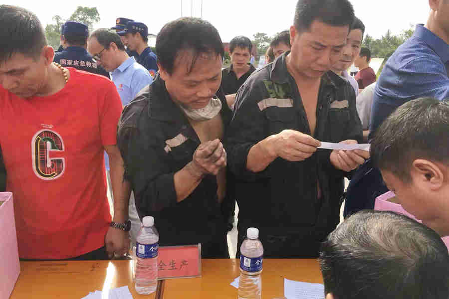 安全宣传咨询日  共筑牢安全防线