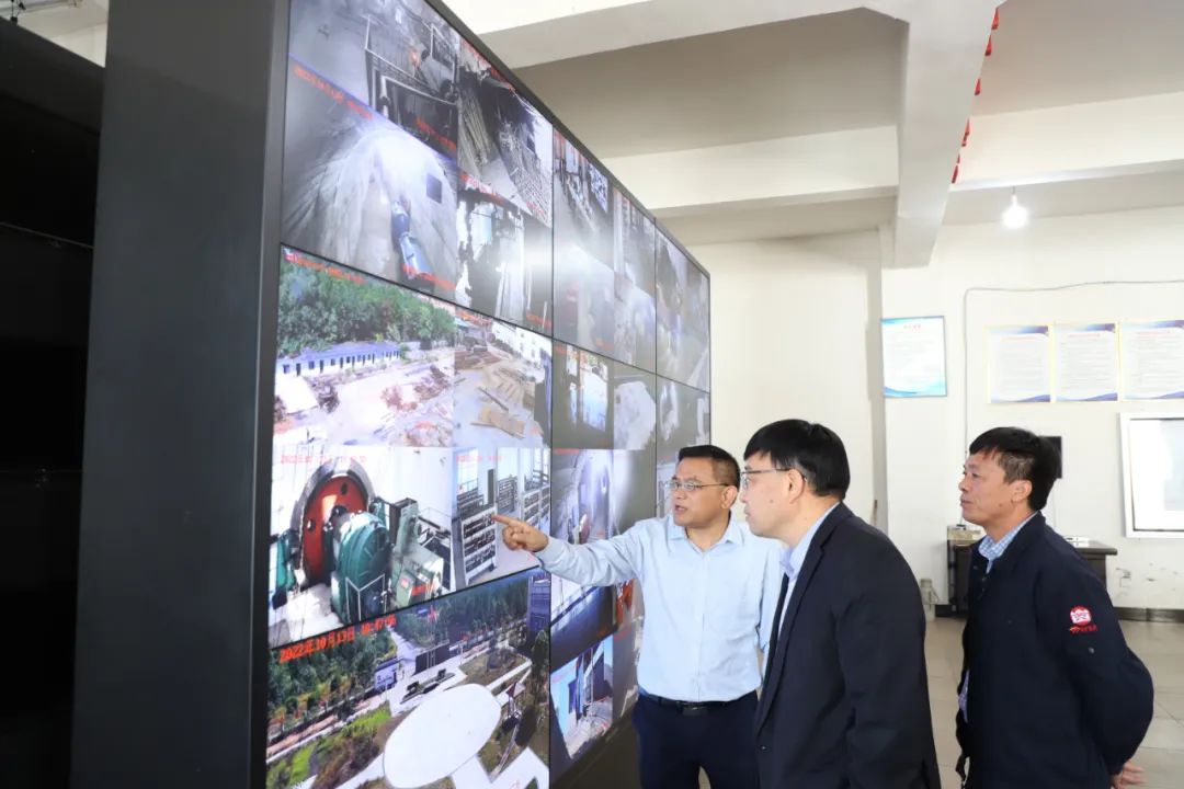 安源煤业高管深入乐矿能源督导党的二十大期间安全稳定工作 走访慰问困难党员