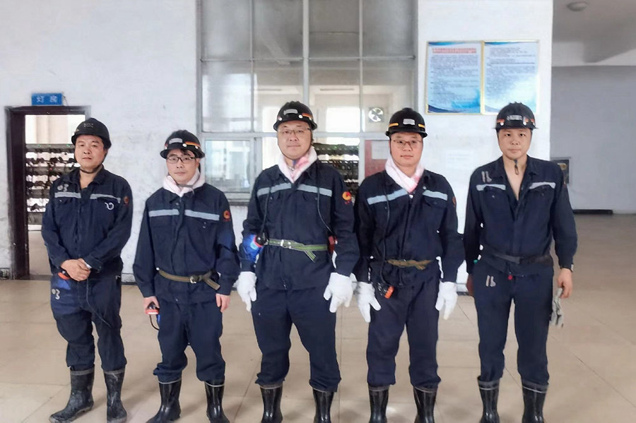 江投集团安全环保部总经理张保泉到鸣西煤矿督导安全生产工作