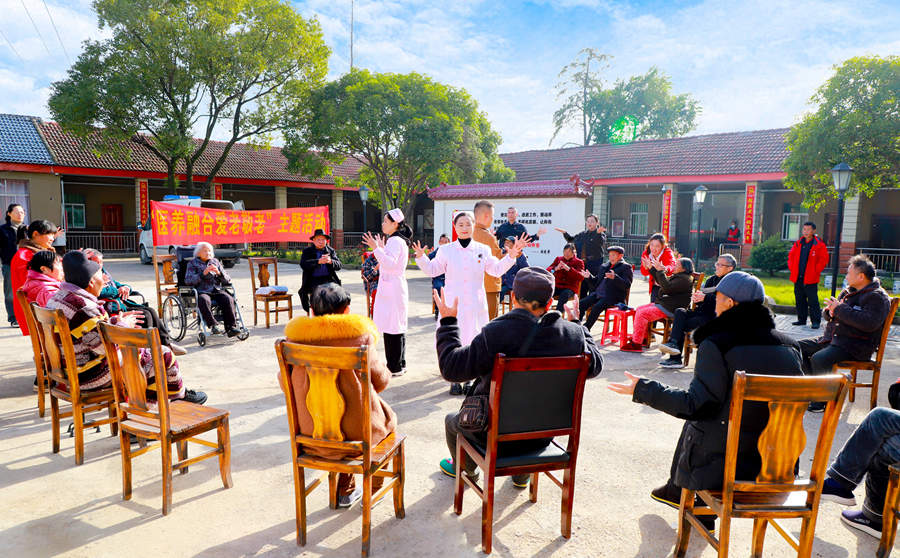 五联创五星丨义诊服务 让老人健康有“医”靠