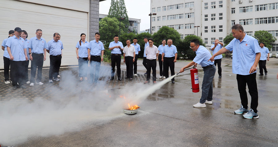 乐矿能源集团开展“人人讲安全、个个会应急——畅通生命通道”安全警示教育