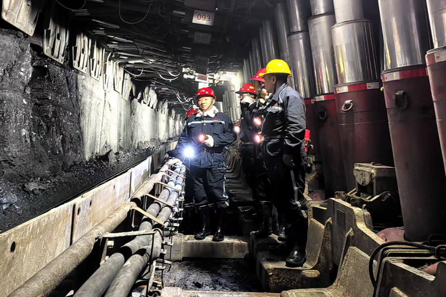 蔡正华深入（山西）矿业左云分公司调研指导工作