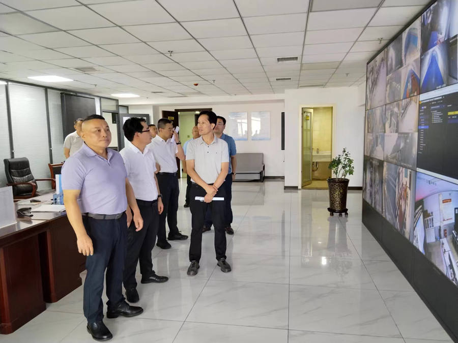 熊腊元一行深入陕西公司调研指导工作